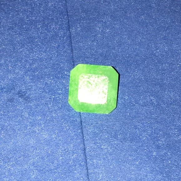 Emerald - Picture 5 of 5